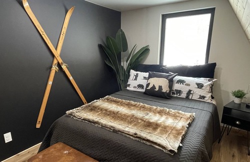 Elmira Ski Chalet | The Bear Cub