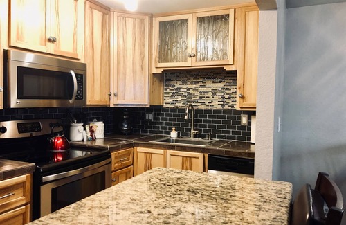 McCall Condo | The Bear Dean: City Center Condo w/Wifi & Parking