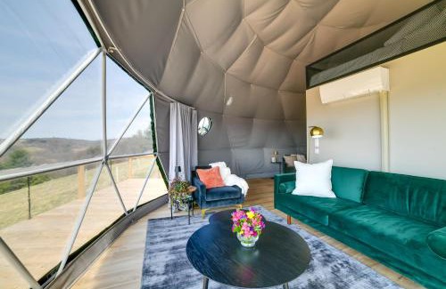 Franklin Apartment | The Bear Dome with Barrel Hot Tub in Franklin!
