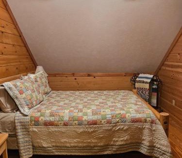 Young Harris House | The Bear Foot Retreat
