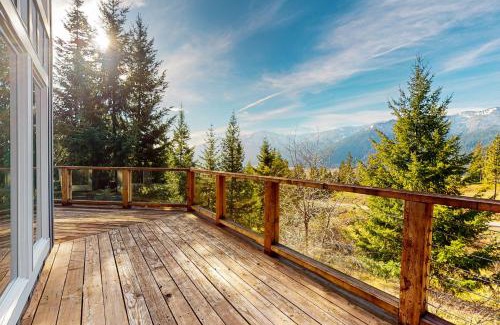 Cle Elum House | The Bear Hug