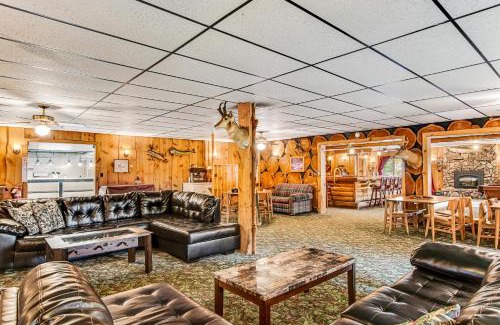 Presque Isle House | The Bear Lodge