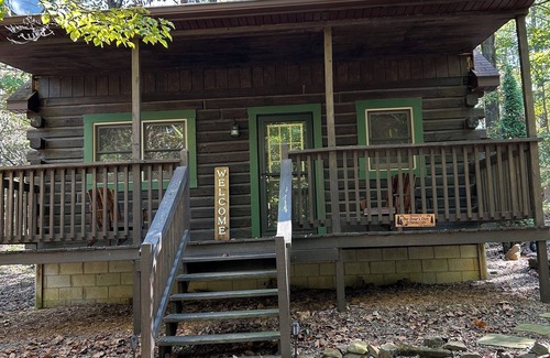 Birdseye Cabin | The Bear's Den at Patoka Lake adjacent to the Hoosier National Forestn