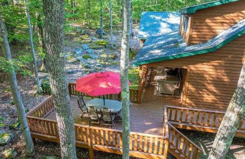 Terra Alta House | The Bear's Den Lodge