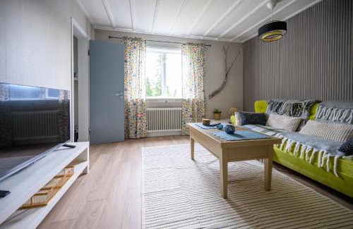 Gaddede House | The bear's den