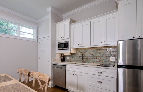 Mount Dora Cottage | The Beauclair * 3 min walk to Downtown Mt. Dora!