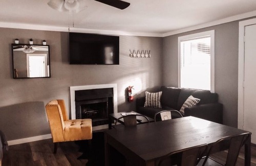 Red River Cabin | The Beautiful Pioneer Lodge 11