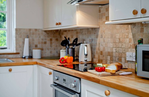 Beckford House | The Beckford Mews - Two Bedroom House, Sleeps 4