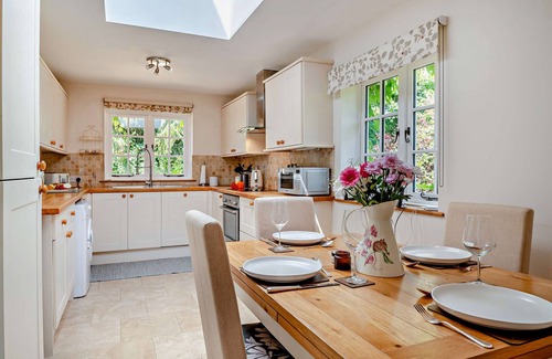 Beckford House | The Beckford Mews - Two Bedroom House, Sleeps 4