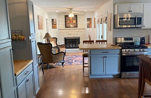 Beech Grove House | ❤️ The Bedford - spacious, cozy, quiet & comfortable ❤️