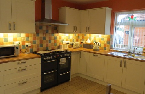 Mablethorpe House | The Bee Hive full of charm