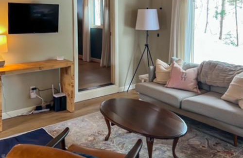Tuftonboro House | The Beech Cottage