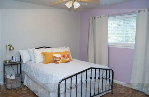 Travis Heights Condo | The Beehive 1BR SoCo Austin condo w/Pool Oasis