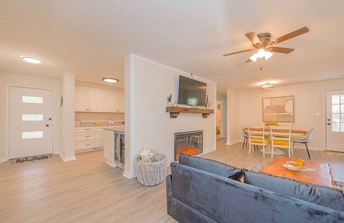 Central Newport News House | The Beehive New 4 Bedroom Listing Next to CNU
