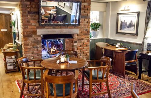 Quedgeley Hotel | The Bell - Brunning and Price