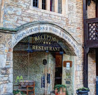 Stilton Hotel | The Bell Inn, Stilton, Cambridgeshire - The Coaching Inn Group