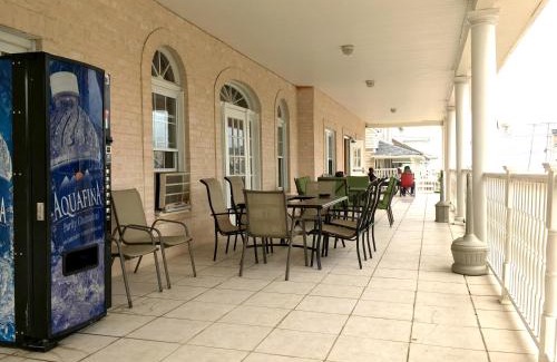 Wall Hotel | The Belmar Inn