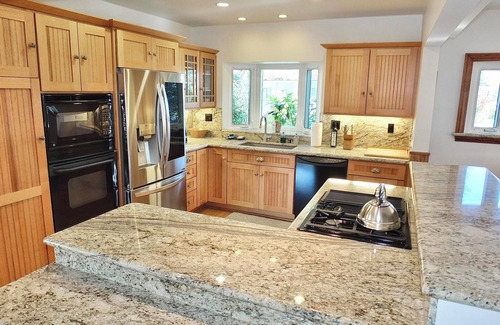 Belmont Park House | The Belmont Beach Bungalow | Pool & Hot tub!