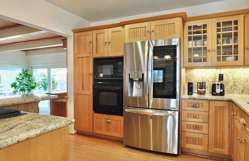 Belmont Park House | The Belmont Beach Bungalow | Pool & Hot tub!