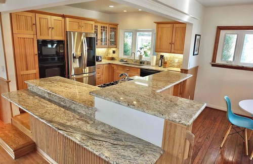 Belmont Park House | The Belmont Beach Bungalow Pool & Hot Tub!