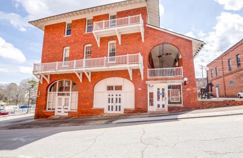 Abbeville Hotel | The Belmont Inn by OYO