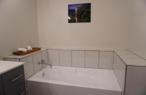 Watkins Glen Hotel | The Benjamin Hotel