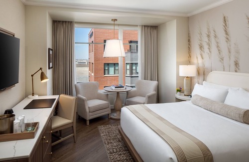 Fitzsimons Hotel | The Benson Hotel & Faculty Club