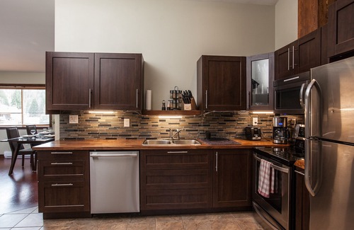Revelstoke Apartment | The best 2 bedrooms suite in Revelstoke!