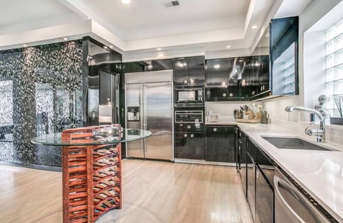 Lake Highlands House | The Best Dallas Has with Heated Pool and Spa