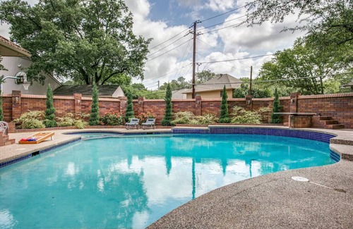 Lake Highlands House | The Best Dallas Has with Heated Pool and Spa