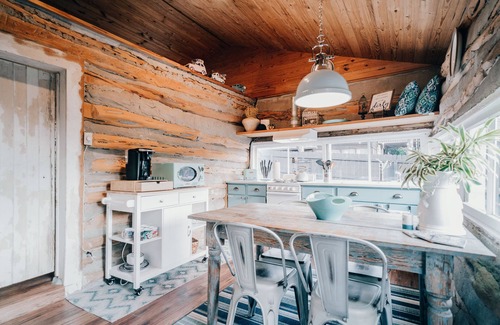 Volente Cabin | The Best Little Shorehouse in Texas