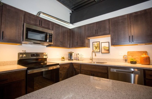 Stuart Apartment | The Best of Kalamazoo - Spacious brand-new downtown apartment.