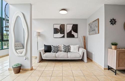 Mediania Alta Apartment | The Best PentHouse In Aquatika Pool Front