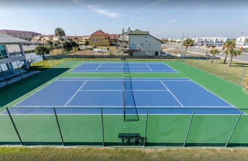 Pensacola Beach Condo | The Best Time to Come to the Beach! Fall Specials!