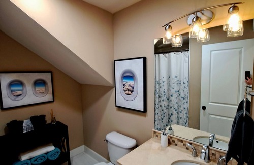 East Queen Anne House | The Best Views of Lake Union & Downtown Seattle from this 4 Story House in QA