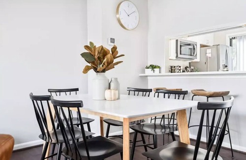 Ballston House | The BEST★Gorgeous & Luxurious Home★ Walk to Metro