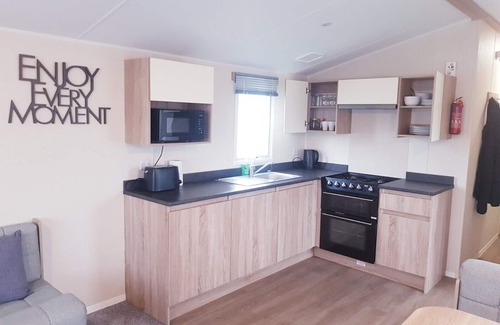 Leysdown-on-Sea House | "The Bethel - A holiday home by the sea"