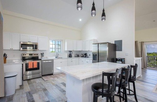 North Palmetto Point House | The Better Life 4 Bedroom Home