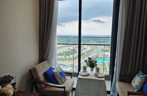 District 9 Apartment | The Beverly 1 - 2 bedrooms by AQHomes - Vinhomes Grand Park