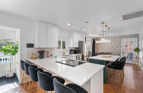 Frangista Beach House | The Beverly