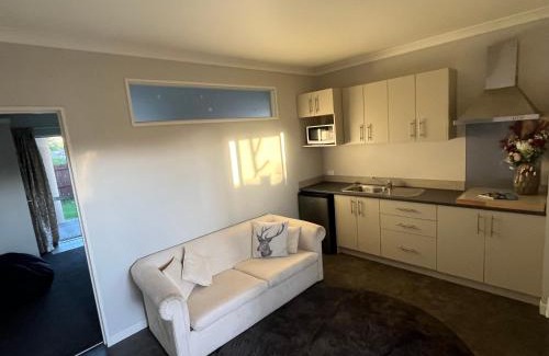 Kaikoura House | The big blue house
