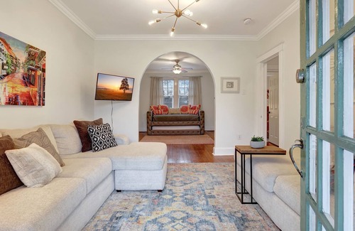 Broadmoor House | The Big Easy's Haven on Octavia