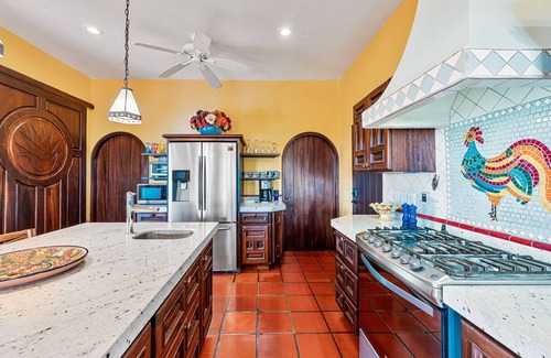 San Francisco House | THE BIG HOUSE at Villa de Vistas - gracious with stunning views. Sleeps 12.