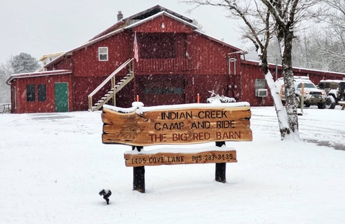 Ashley Oaks House | The Big Red Barn Unit #3- Direct Trail Access-150 yards to G-23