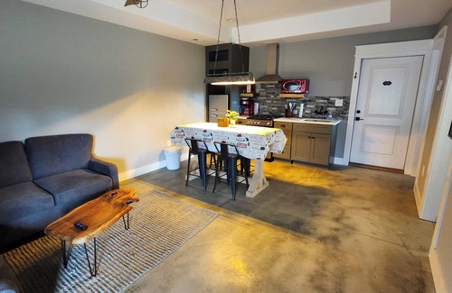 Ashley Oaks House | The Big Red Barn Unit #6- Direct Trail Access- 150 yards from G-23
