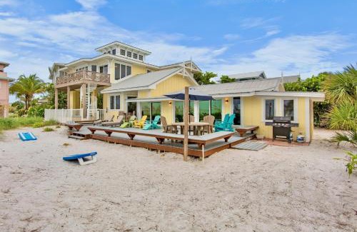 Anna Maria House | The Big Yellow House