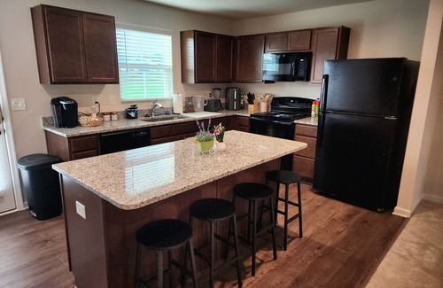 Columbia House | The Birch 4 BD @ USC Stadium & Ft Jackson