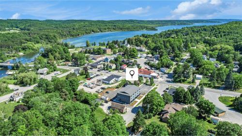 Lake Leelanau Apartment | The Birches - Condotel Downtown Lake Leelanau ➠ Unit 2