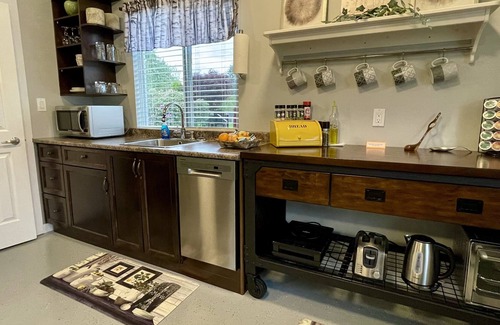 Mission House | The Birchwood Inn - A Cute & Cozy Getaway!