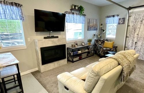 Mission House | The Birchwood Inn - A Cute & Cozy Getaway!